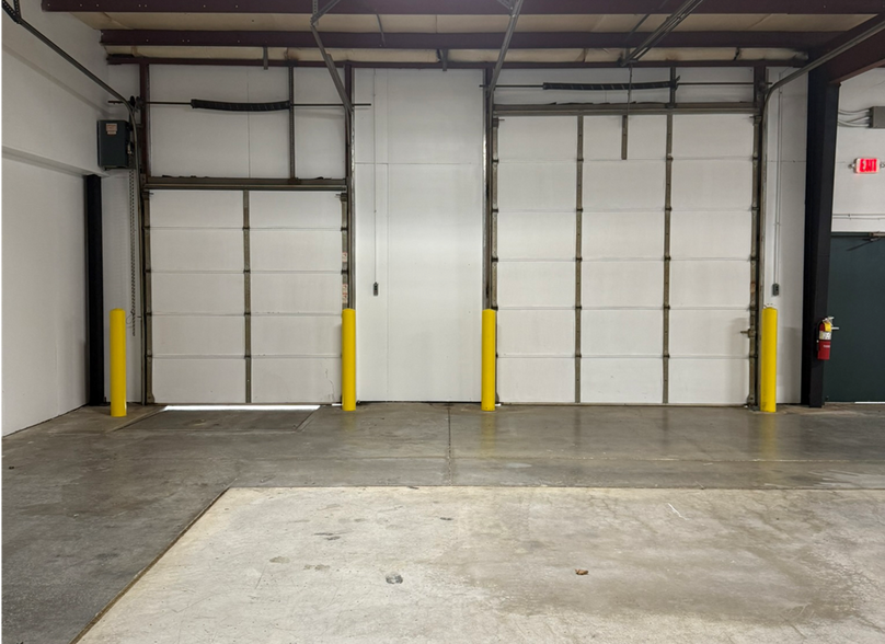 More Photos Of 15535 Stony Creek Way, Noblesville Manufacturing For Lease