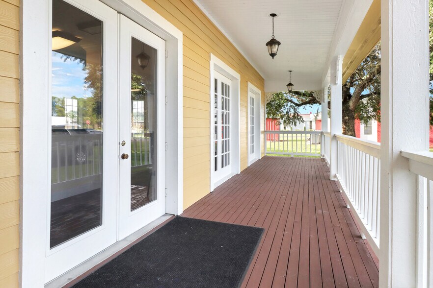 More Photos Of 1312 15th St N, Immokalee Office For Sale