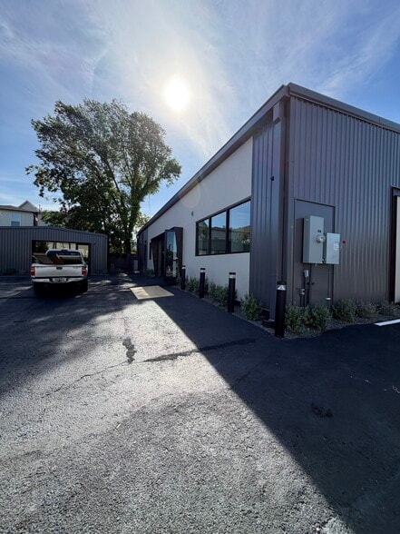 Primary Photo Of 1516 N Durham Dr, Houston Coworking Space