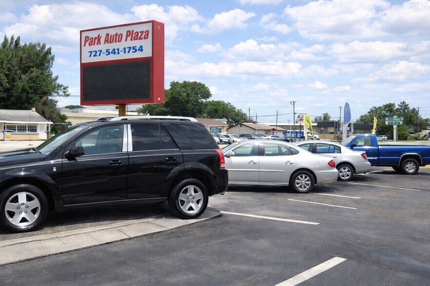 More Photos Of 8701 66th St, Pinellas Park Auto Dealership For Lease