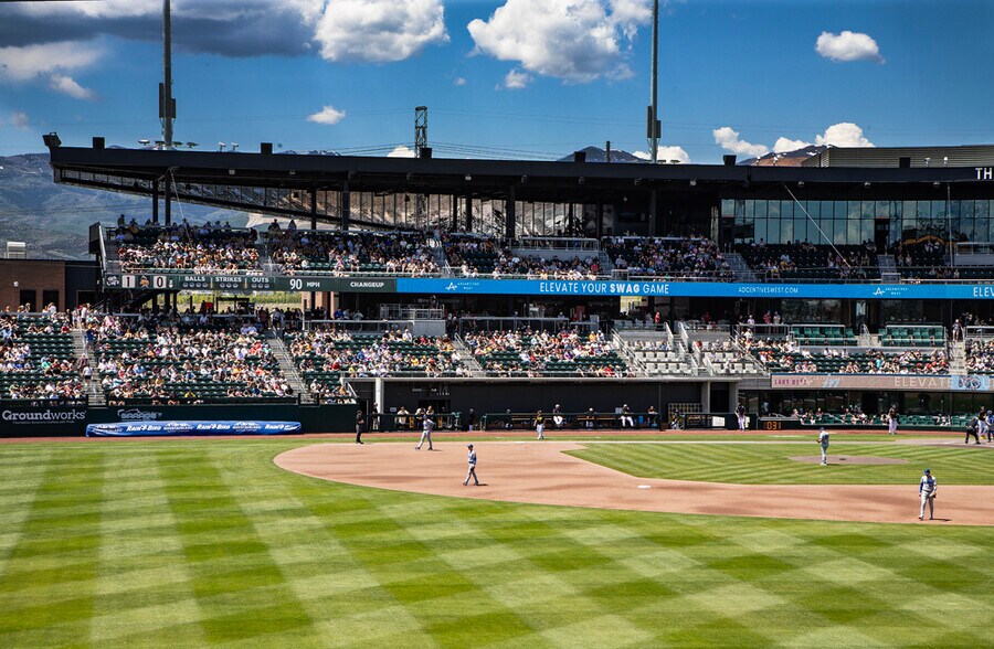More Photos Of 11098 S Grandville Ave, South Jordan Baseball Field For Lease