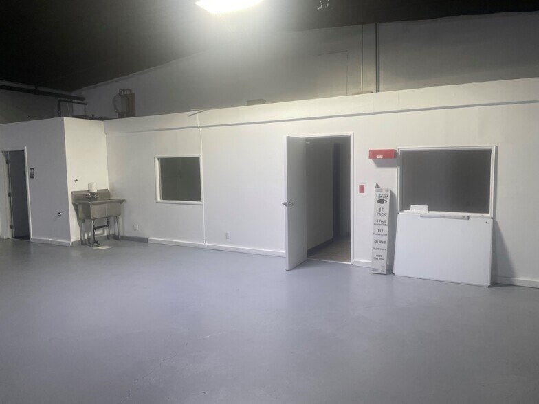 More Photos Of 9617 Alpaca St, South El Monte Warehouse For Lease