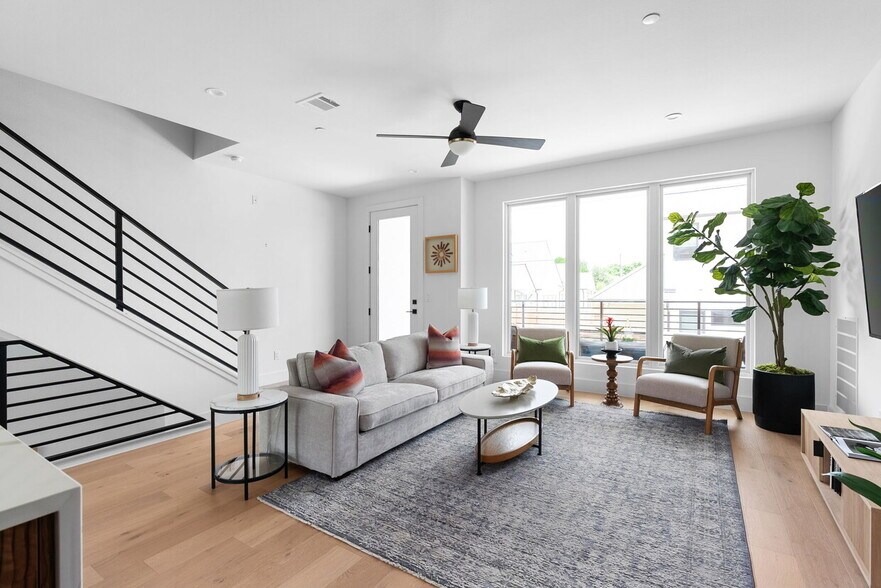 More Photos Of 4022 Valley View Rd, Austin Apartments For Sale