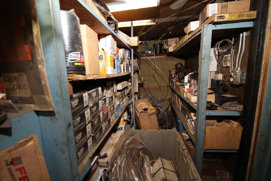 More Photos Of 2140 Conway Wallrose Rd, Freedom Auto Repair For Sale