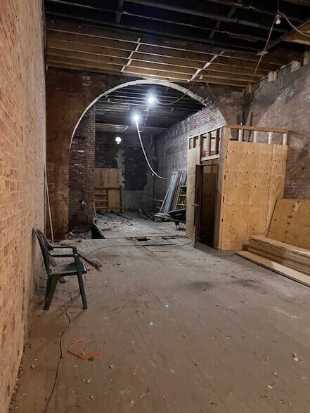 More Photos Of 206 Main St, Evansville Restaurant For Sale