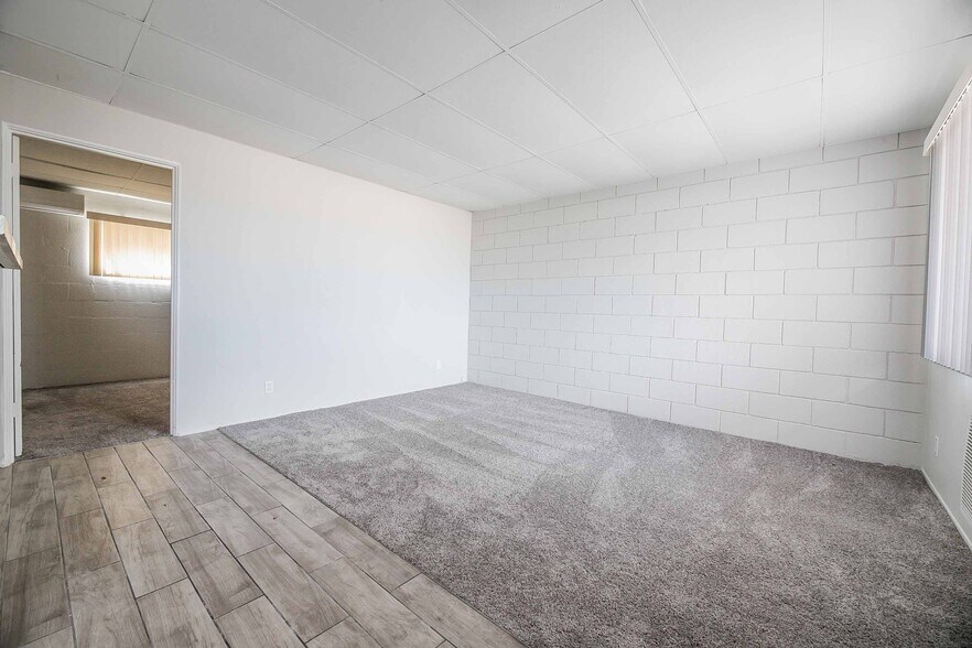 More Photos Of 239 W Cleveland Ave, Las Vegas Apartments For Sale