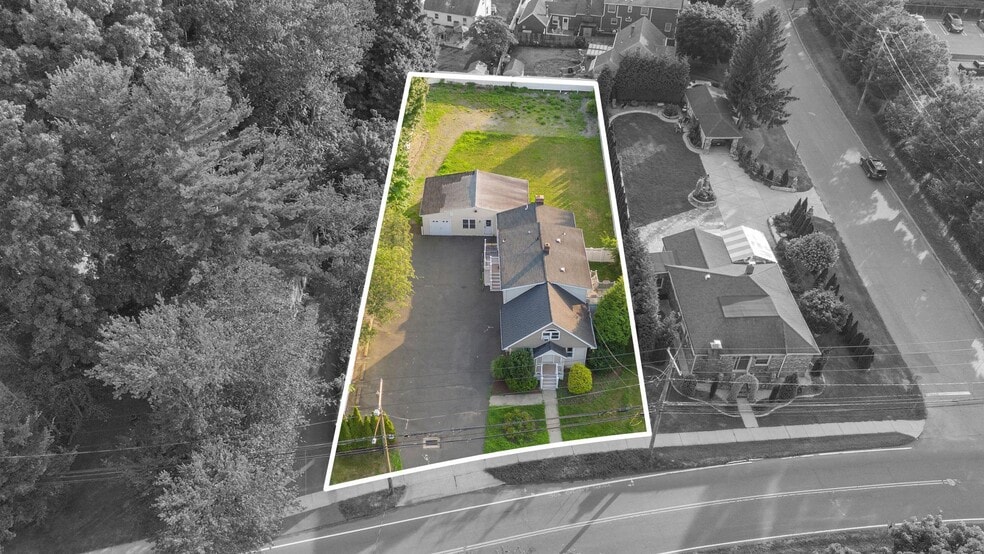 More Photos Of 256 Seaside Ave, Milford Medical For Lease