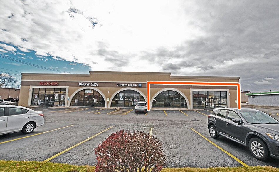 More Photos Of 10 Lincoln Hwy, Fairview Heights Freestanding For Lease