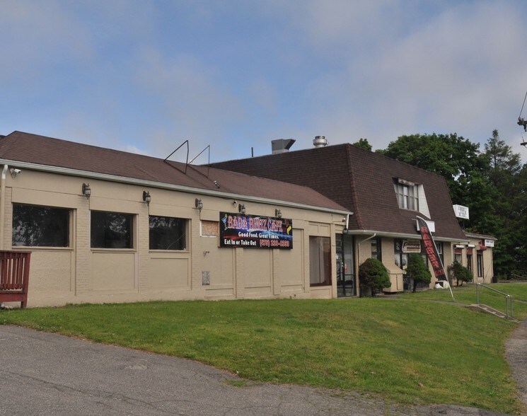 Primary Photo Of 227-229 Whitewood Rd, Waterbury Freestanding For Sale