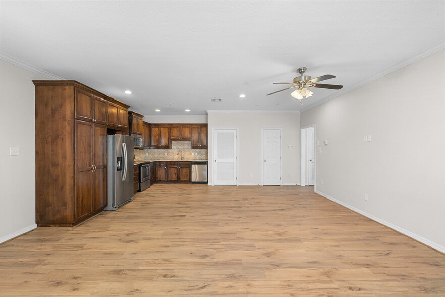 More Photos Of 307 Boyett St, College Station Apartments For Sale