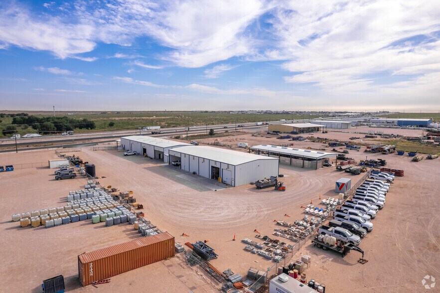 More Photos Of 8913 Interstate 20, Midland Warehouse For Lease