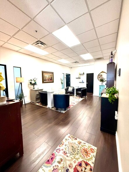 More Photos Of 4121 E Valley Auto Dr, Mesa Research And Development For Sale