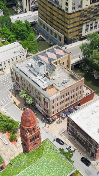 More Photos Of 126 E Main Plz, San Antonio Apartments For Sale