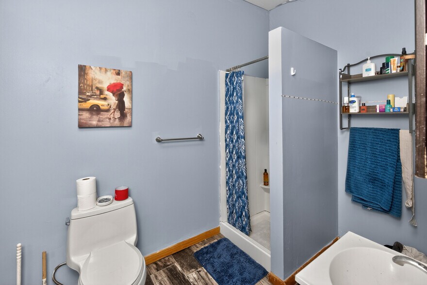 More Photos Of 427 S Pearl St, Albany Storefront Retail Residential For Sale