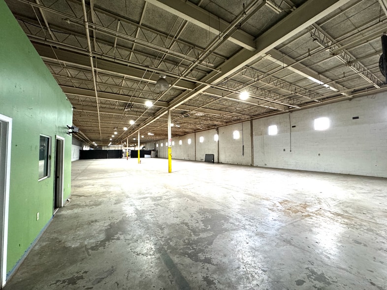 More Photos Of 7468 Jonesboro Rd, Jonesboro Warehouse For Sale