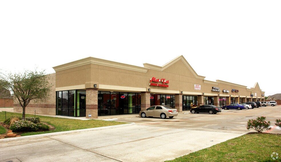 More Photos Of 4334 FM 2920, Spring Unknown For Lease