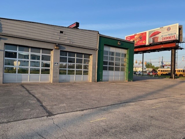 More Photos Of 6816 E 82nd St, Indianapolis Freestanding For Lease