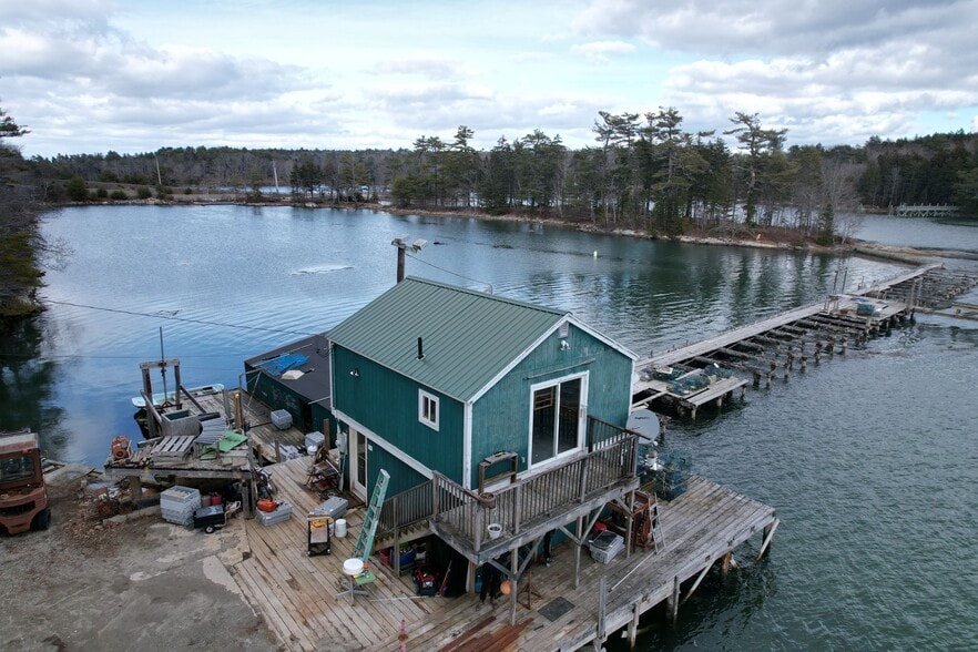 Primary Photo Of 37 Knickerkane Rd, Boothbay Marina For Sale