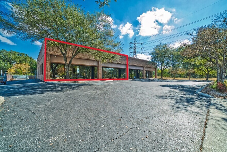 Primary Photo Of 10906 Laureate Dr, San Antonio Light Distribution For Lease