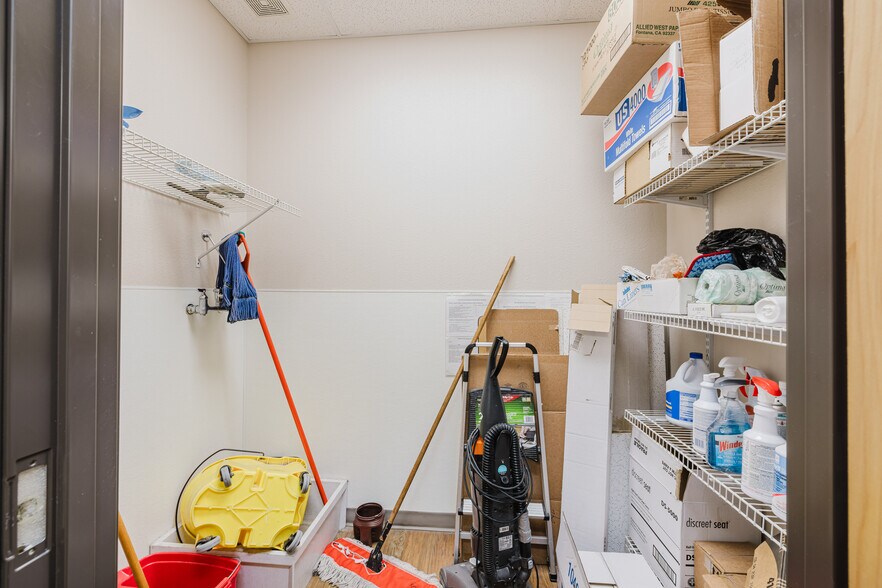 More Photos Of 2715 Argent Ave, Elko Unknown For Lease