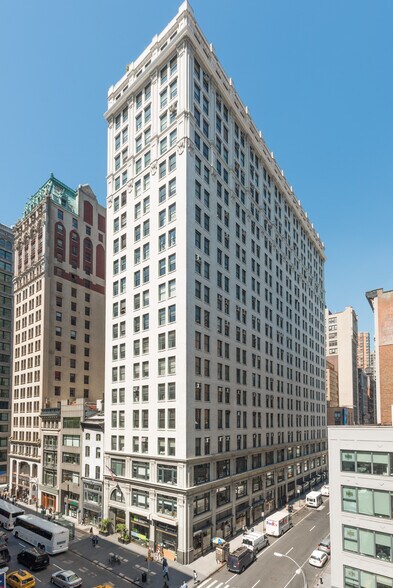 Primary Photo Of 230 Fifth Ave, New York Showroom For Lease