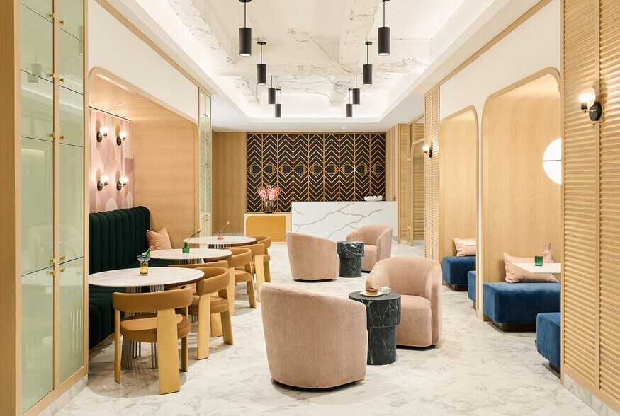 More Photos Of 745 Fifth Ave, New York Coworking Space