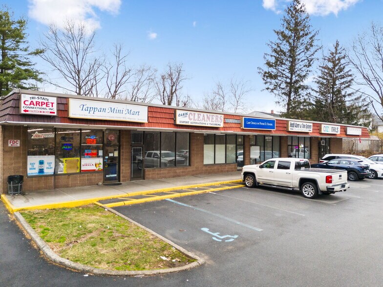 Primary Photo Of 362-374 Western Hwy, Tappan Freestanding For Lease