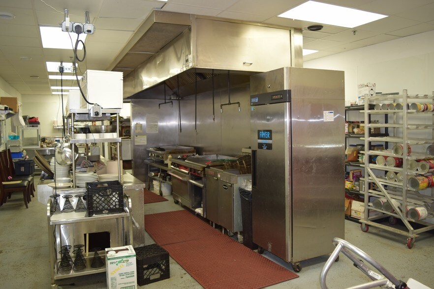 More Photos Of 901 Elm St, Tioga Restaurant For Sale