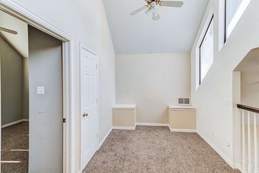 More Photos Of 8409 Chiesa Rd, Rowlett General Retail For Sale