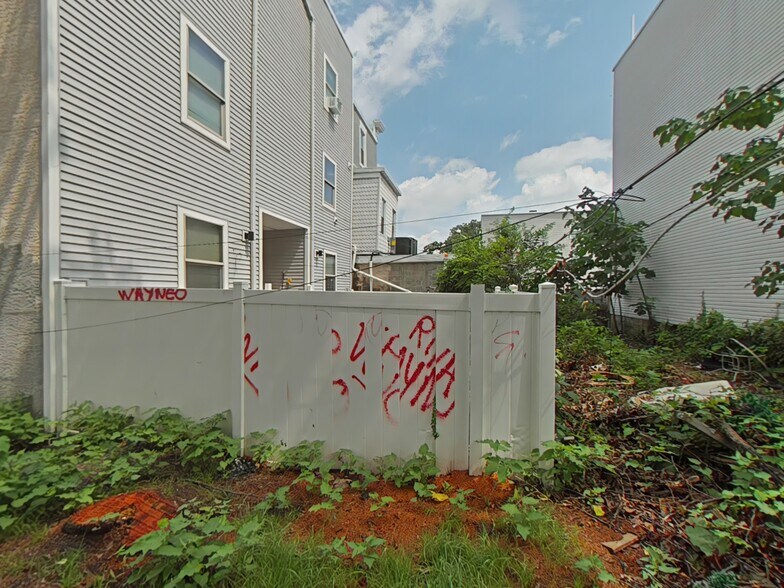 More Photos Of 2139 N 18th St, Philadelphia Apartments For Sale