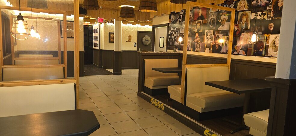 More Photos Of 1401 Texas 16, Graham Restaurant For Sale