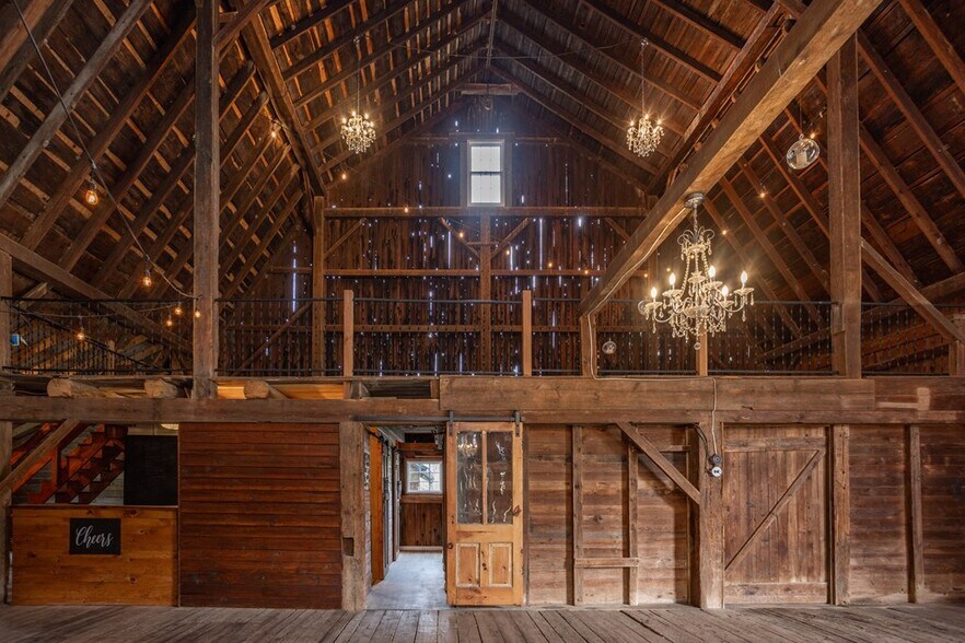 More Photos Of 211 Hanks Rd, Troy Hospitality For Sale