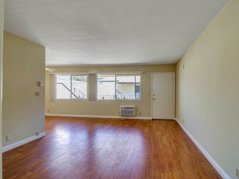 More Photos Of 4439 Ocean View Blvd, Montrose Apartments For Sale