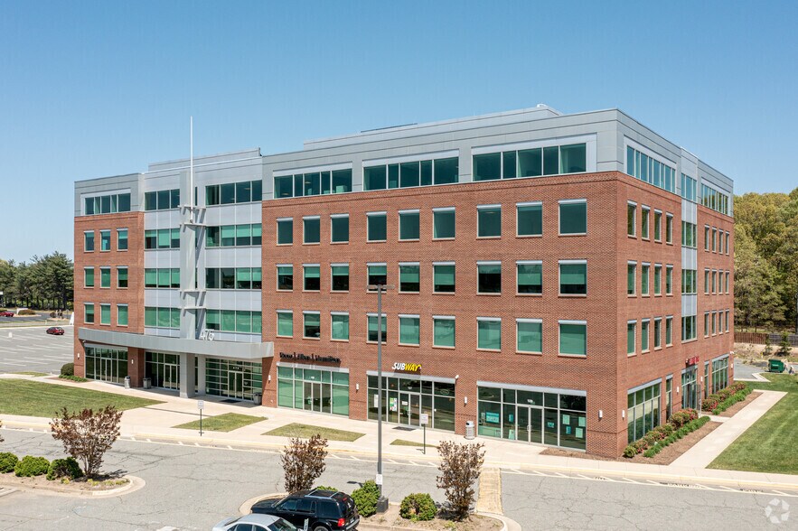 More Photos Of 475 Aquia Towne Center Dr, Stafford Office For Lease