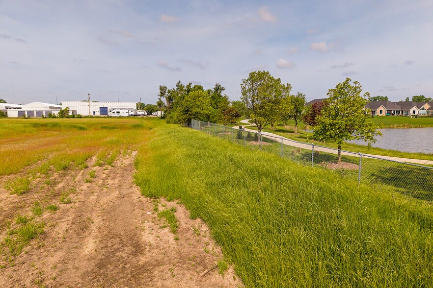More Photos Of 12998 Kellogg St, Wichita Land For Sale
