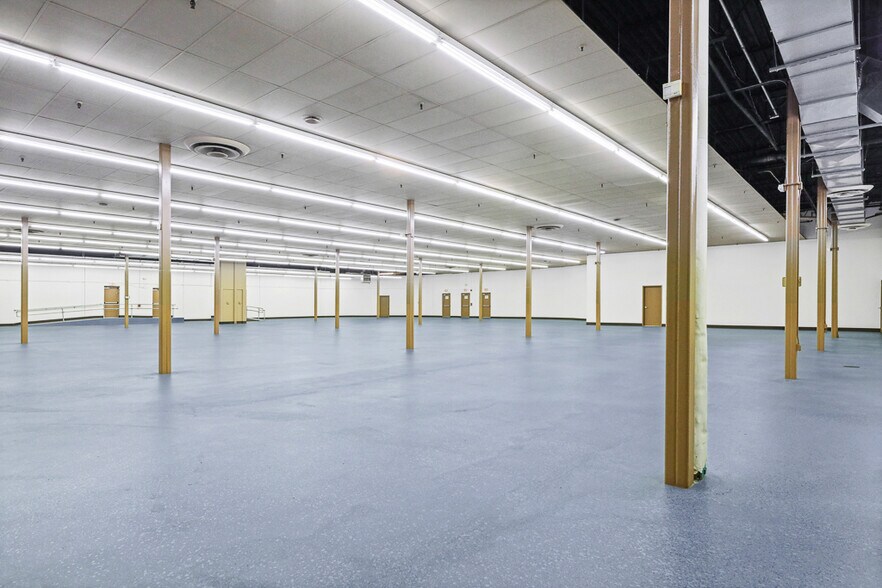 More Photos Of 3475 Ridge Rd, Cleveland Skating Rink For Sale
