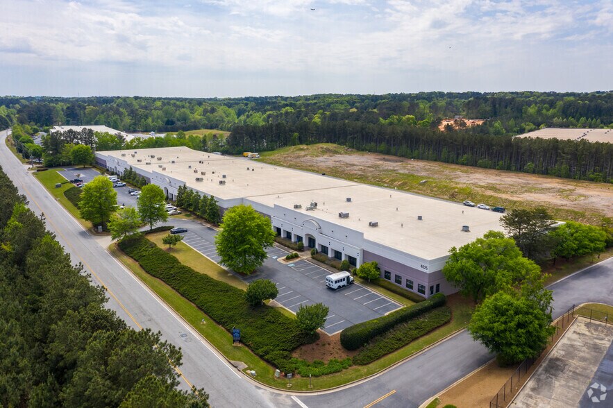 More Photos Of 4025 Welcome All Rd, Atlanta Warehouse For Lease
