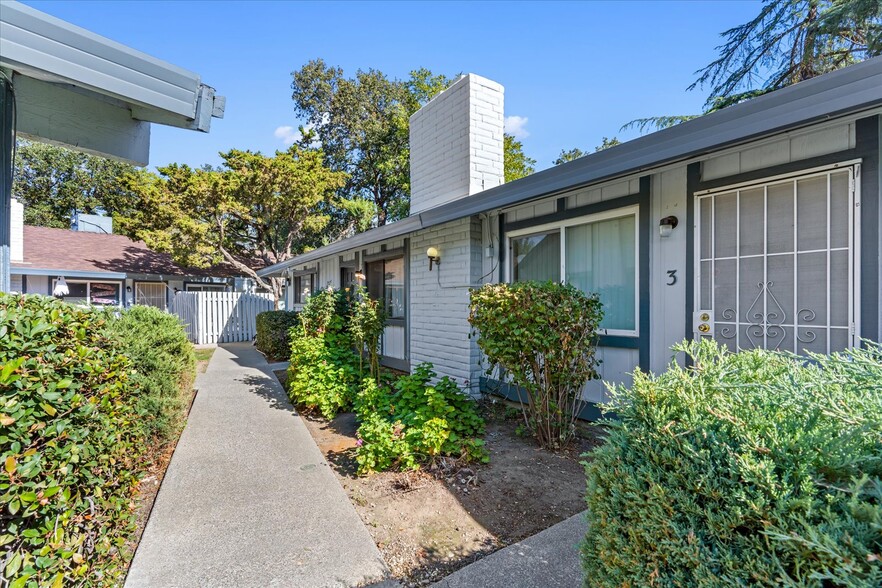 More Photos Of 2316 Villanova Cir, Sacramento Apartments For Sale