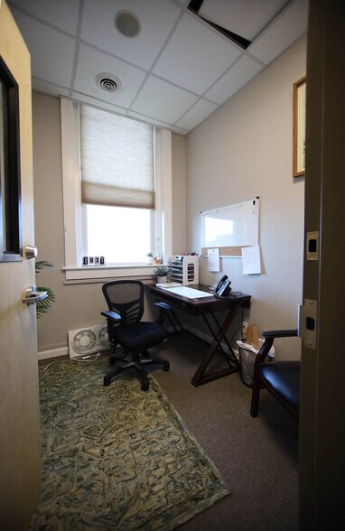 More Photos Of 42 Summer St, Pittsfield Medical For Sale