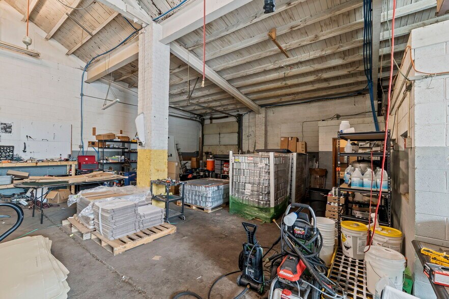 More Photos Of 1400 Remington St, Chester Warehouse For Lease