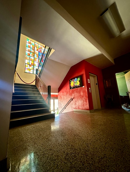 More Photos Of 501 Prospect St, Beloit Religious Facility For Lease