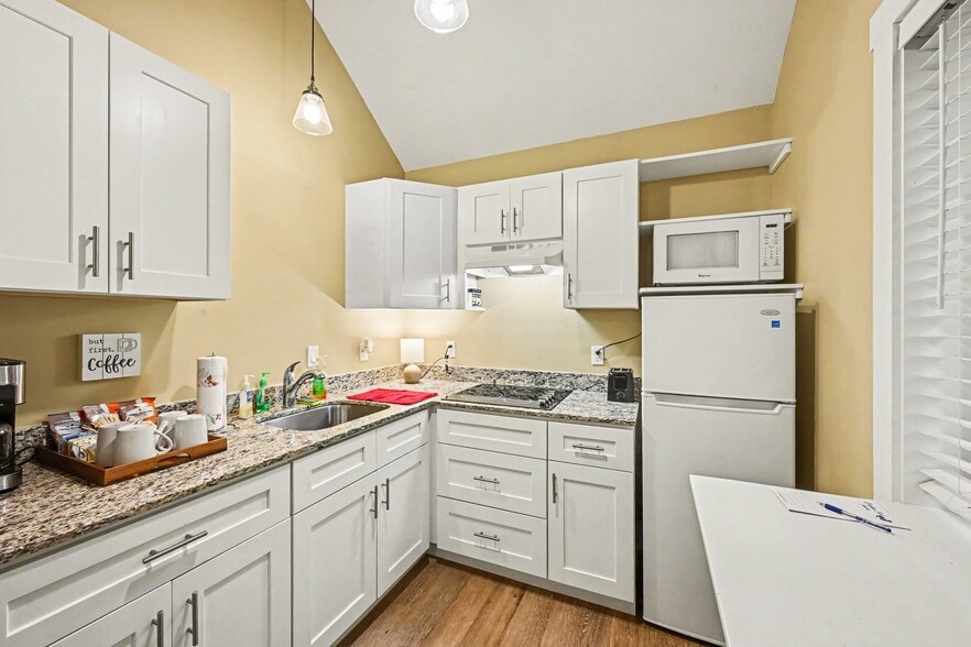 More Photos Of 57440 M 40, Marcellus Specialty For Sale