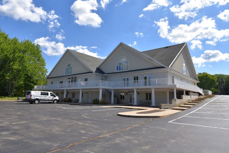 More Photos Of 972 Youngstown Kingsville Rd, Vienna Office For Sale