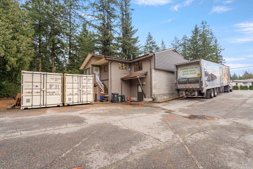 More Photos Of 20043 40A Av, Langley Storefront Retail Residential For Sale