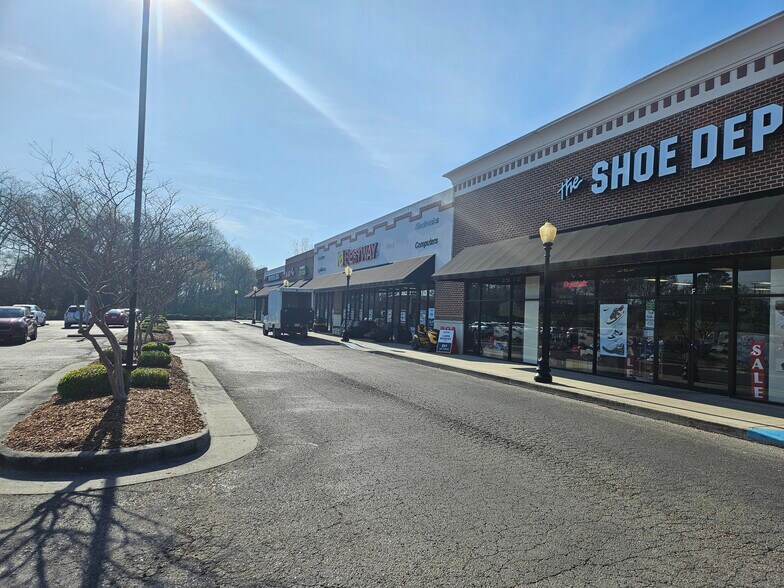 More Photos Of 229 French Farms Blvd, Athens Unknown For Lease