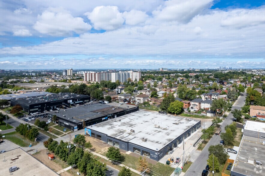 More Photos Of 126 Tycos Dr, Toronto Warehouse For Lease