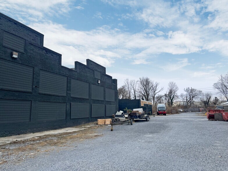 Primary Photo Of 700 E 1st St, Hagerstown Warehouse For Lease