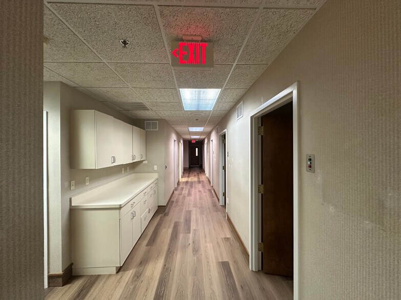 More Photos Of 640 S Lake St, Leesburg Medical For Lease