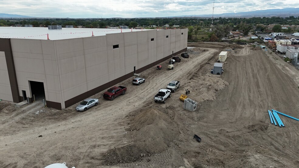 More Photos Of 2825 Riverside Pky, Grand Junction Warehouse For Lease
