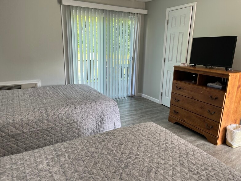 More Photos Of 37067 Nys Route 12, Clayton Hotel For Sale